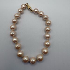 🤍 Vintage MONET Faux Pearl Bracelet • Gold Clasp Classic Elegance